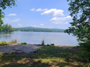 10 Crescent Dr, Center Barnstead, NH 03225