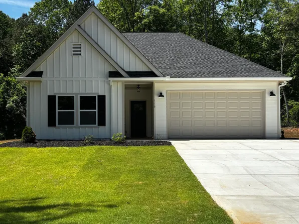 116 Valley View Dr, Maysville, GA 30558