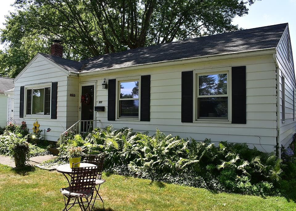 1st image of 1126 Westview Ave