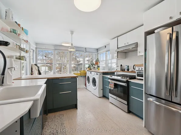 467 Woolwich St, Guelph, ON N1H 3X6