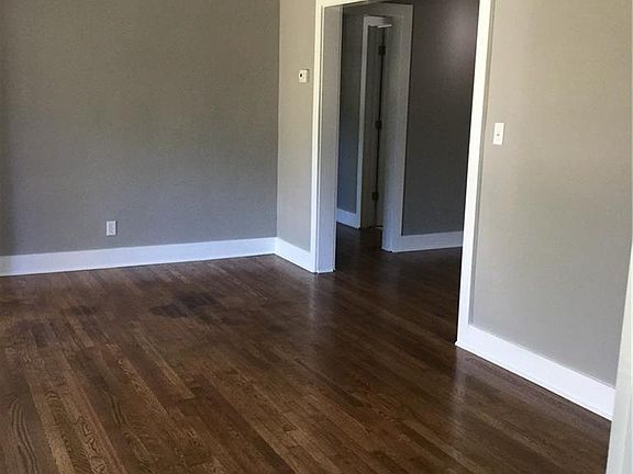 4th image of 155 Nancy Dr SE #0