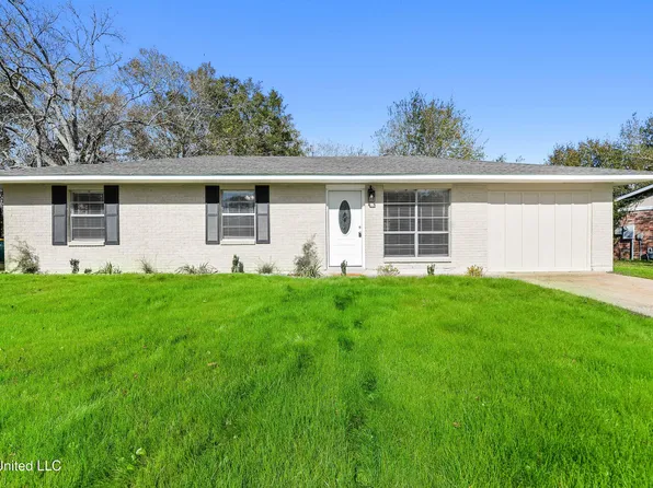 16004 Waycross Dr, Biloxi, MS 39532