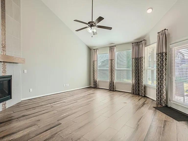 113 Leon Loop — Photo 12