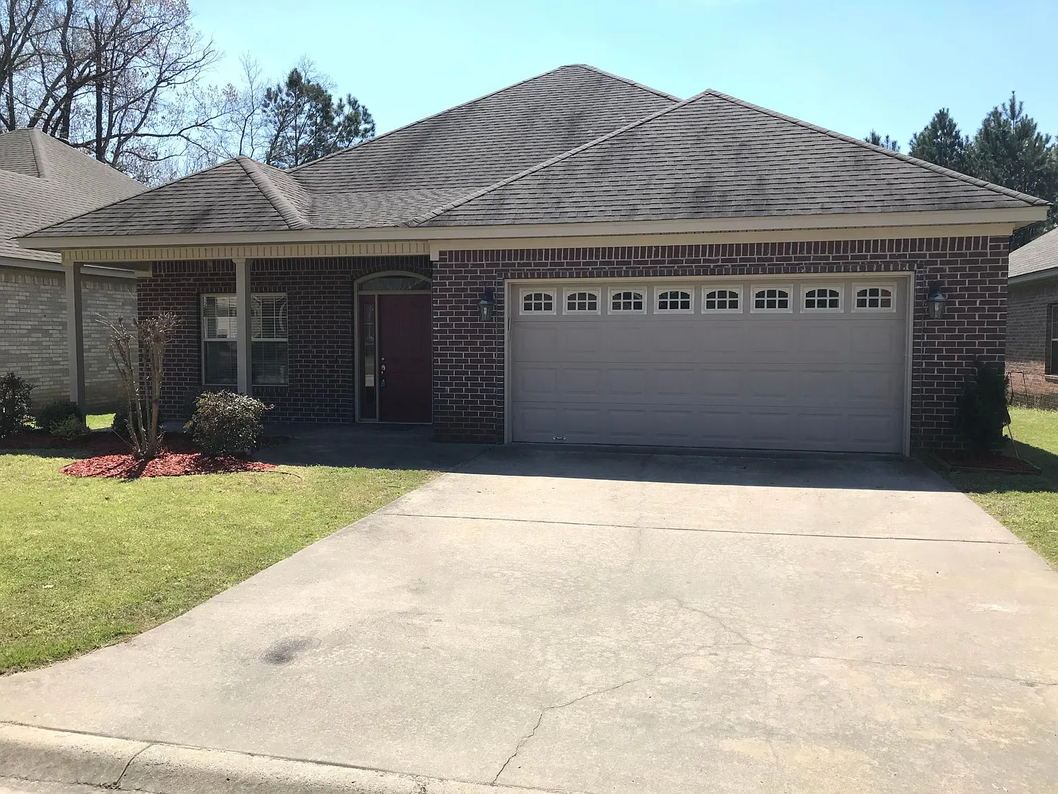 3 bed, 1573 sqft, $1,700 — Photo 2