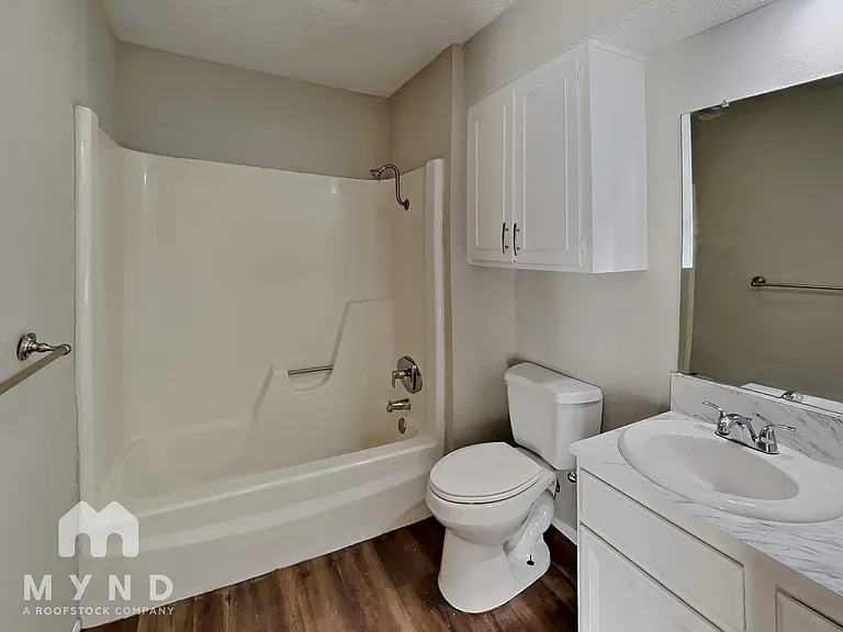3252 63rd St — Photo 15