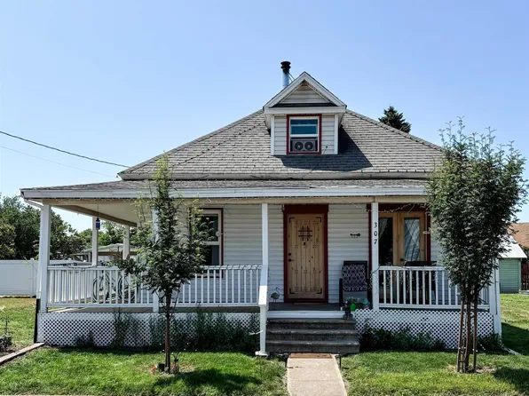 307 G St, Endicott, WA 99125