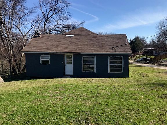 4th image of 909 Carter Dr