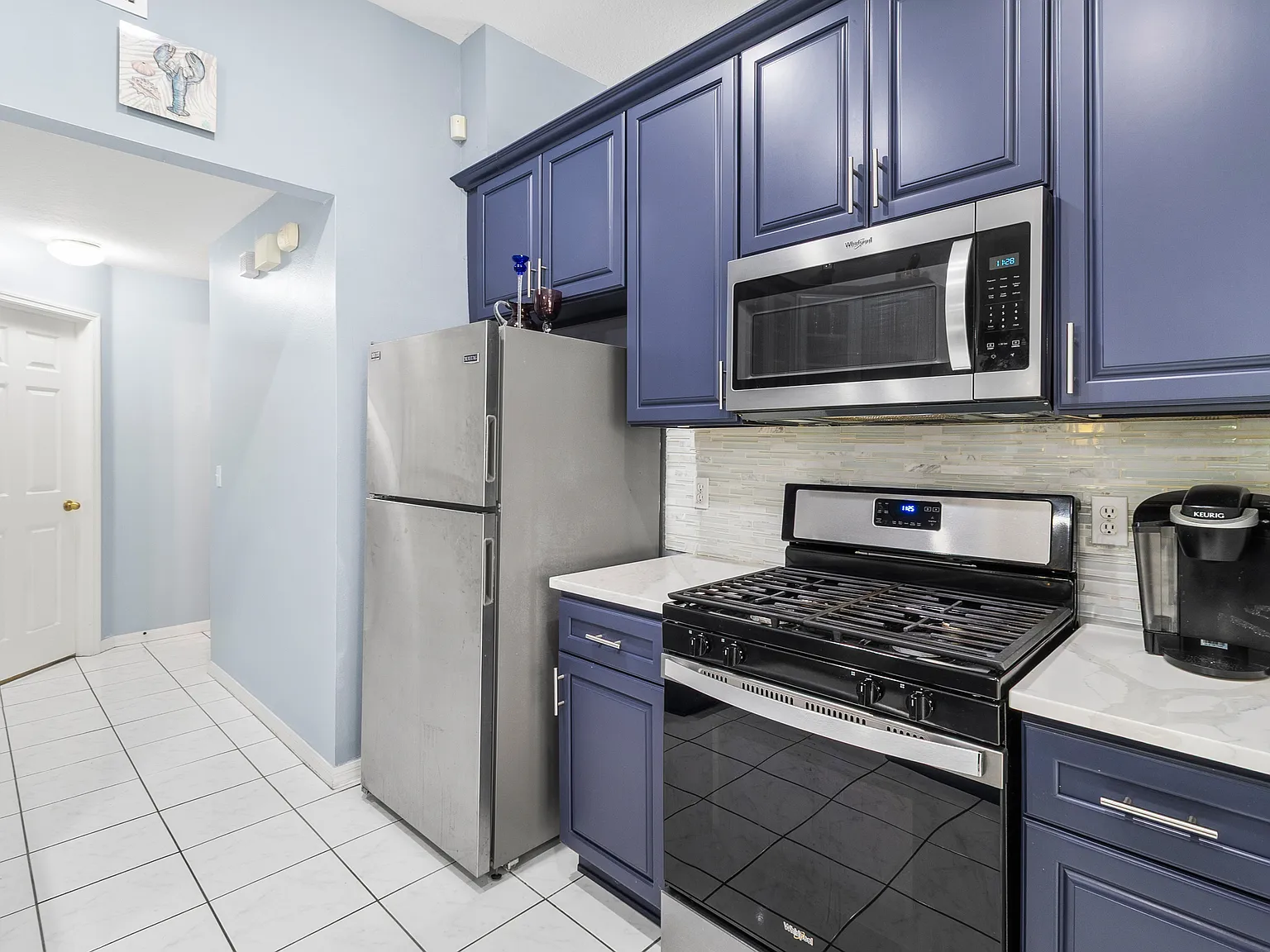 3 bed, 1878 sqft, $2,700 — Photo 4