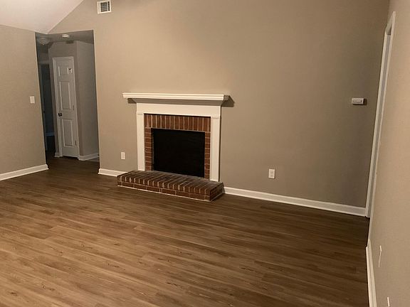 2nd image of 3458 Linderwood Dr
