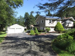 18 Plants Dam Rd, East Lyme, CT 06333