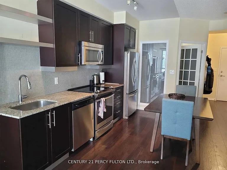 400 Adelaide St E #1202 — Photo 7