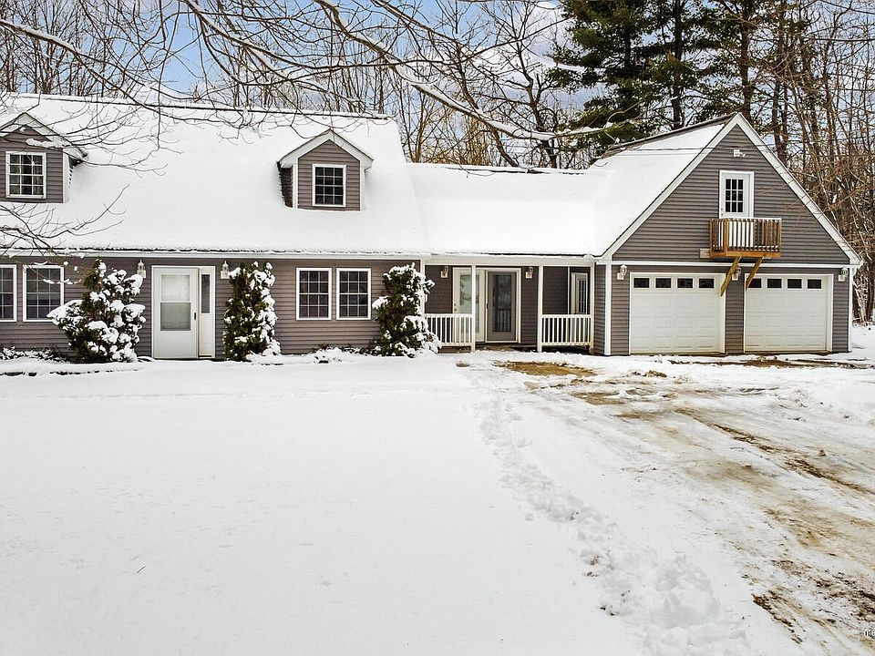 2nd image of 76 Lancaster Rd