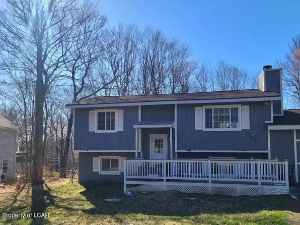 3411 Stag Ln, Tobyhanna, PA 18466