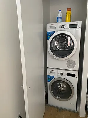 Rented by Batra Group Inc | media 7