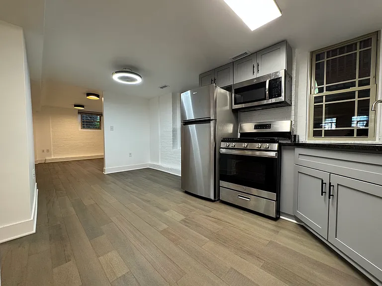 11433 Ashbury Ave #1 — Photo 9