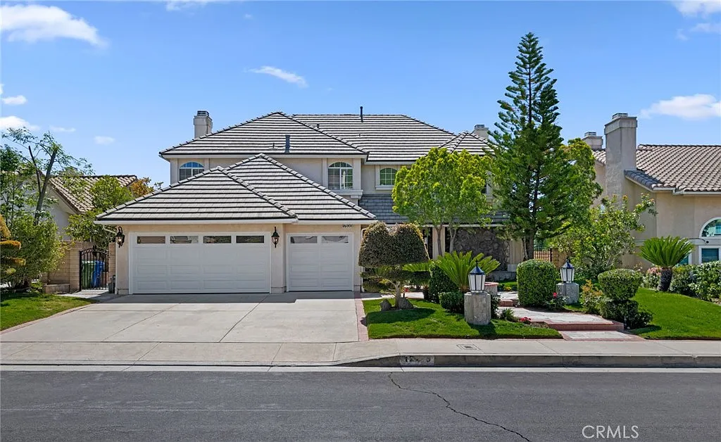 5 bed, 4.5 bath, 3826 sqft, $6,500 — Photo 1