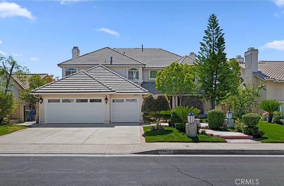 17830 Arvida Dr