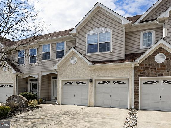 2nd image of 45 Tudor Ct