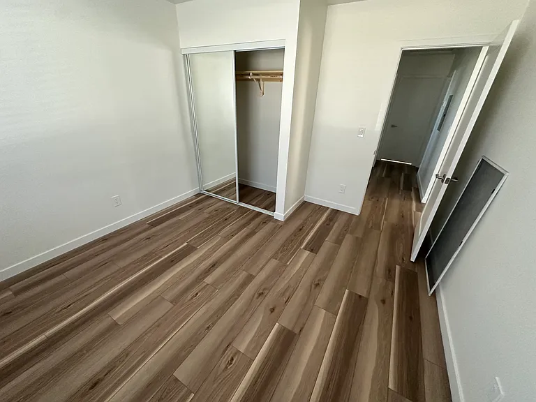 5262 Cervantes Ave — Photo 5