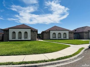 3001 E Diamondhead Ave APT B, Alton, TX 78573