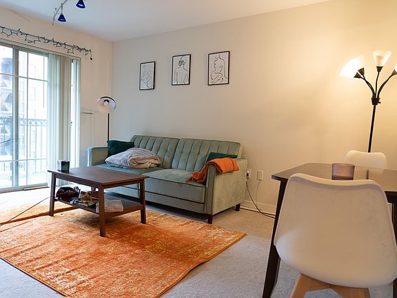 2nd image of 700 E Denny Way Unit 402