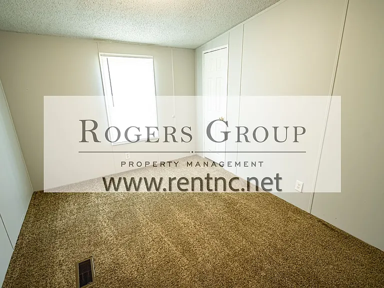 689 Blue Wing Rd — Photo 9