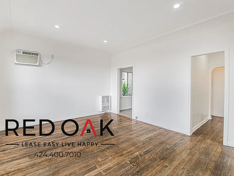 4811 Melrose Ave #205 — Photo 6