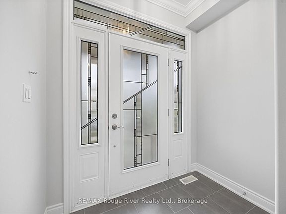 4th image of 29 Saint Augustine Dr