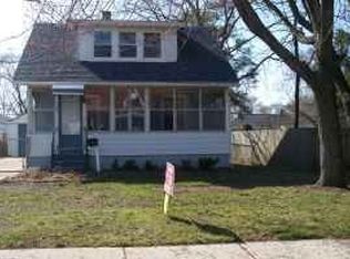 23051 Meadowlark Ave, Oak Park, MI 48237