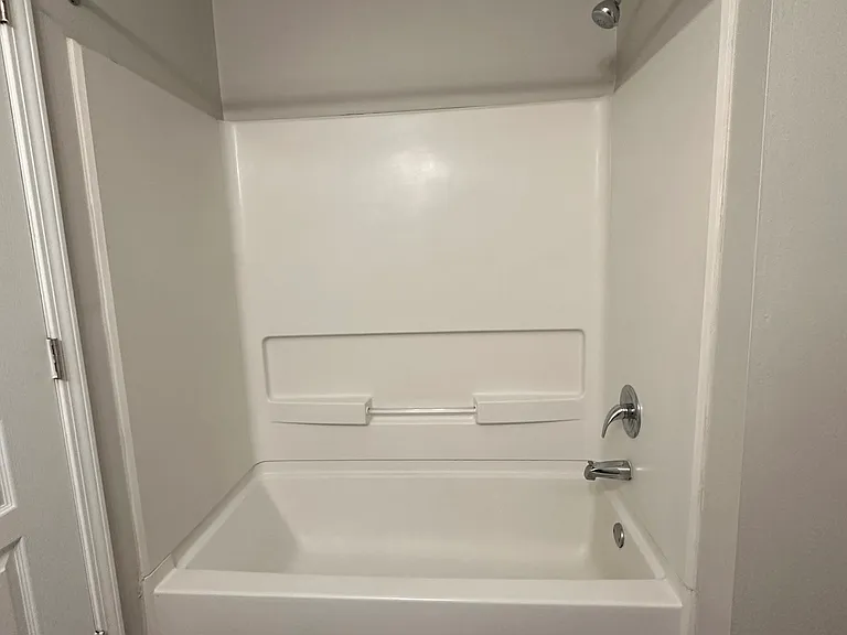 Unit 26 Full Bath
