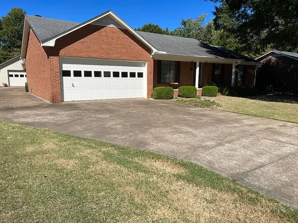 425 W University Pkwy, Jackson, TN 38305