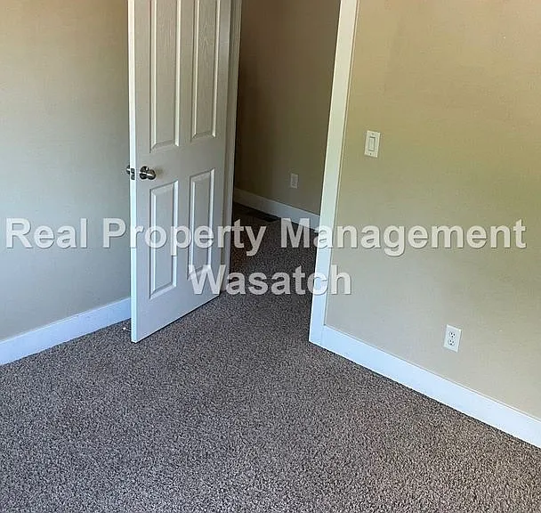 715 E Harrison Ave — Photo 11