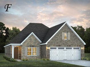 1867 Hidden Lakes Dr, Opelika, AL 36801