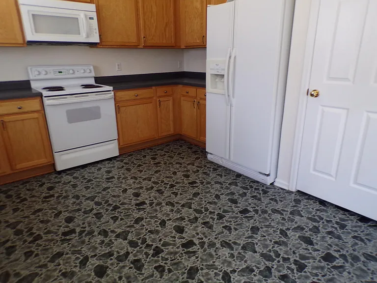 9638 Yukon Way — Photo 7