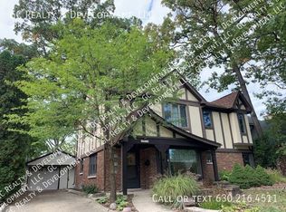 4914 Montgomery Ave, Downers Grove, IL 60515