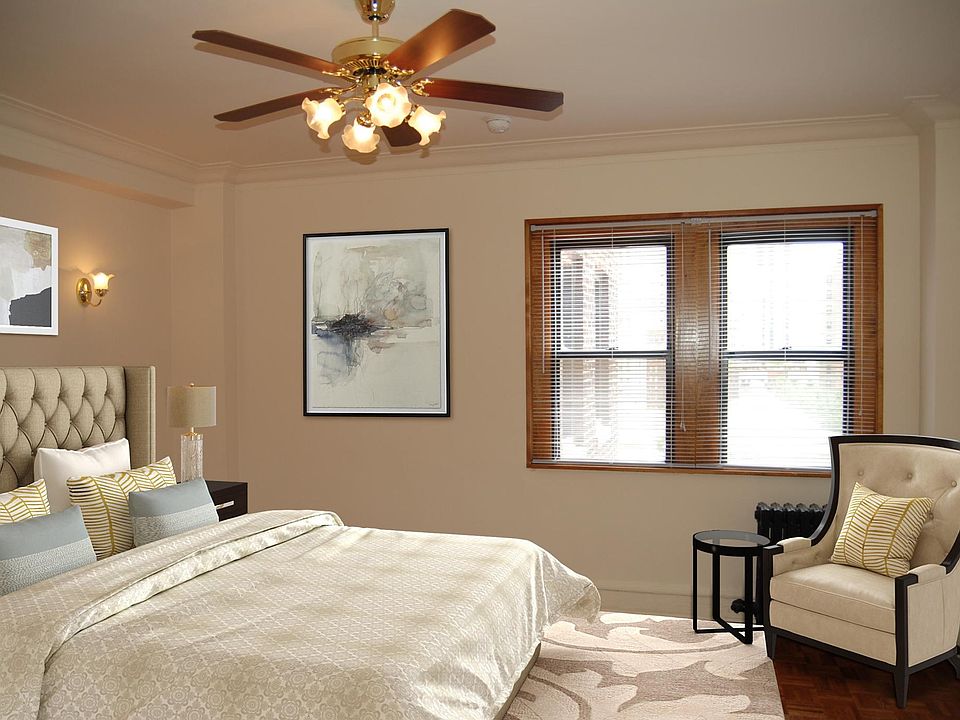 1st image of 2738 N Pine Grove Ave APT 404