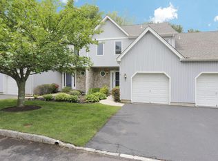 6 Hickory Ln, Little Silver, NJ 07739