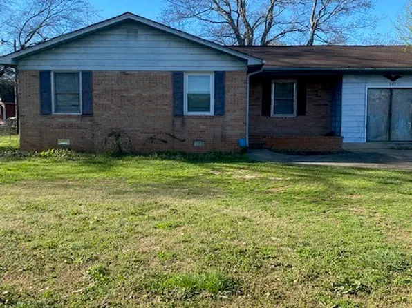 647 Woodvale Rd, Anderson, SC 29624