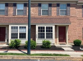 5 Acorn Blvd, Lancaster, PA 17602