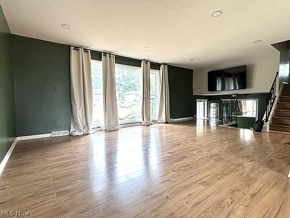 5th image of 6715 Thoreau Dr
