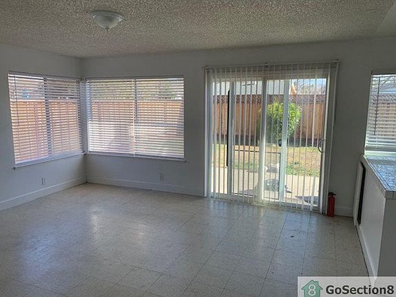 4th image of 306 Bromley Cross Dr