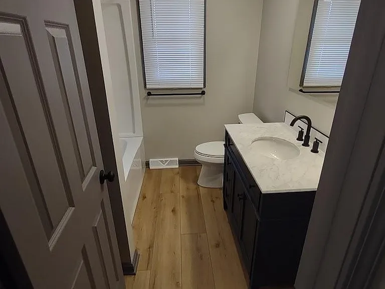304 Parkland Ave SW — Photo 8