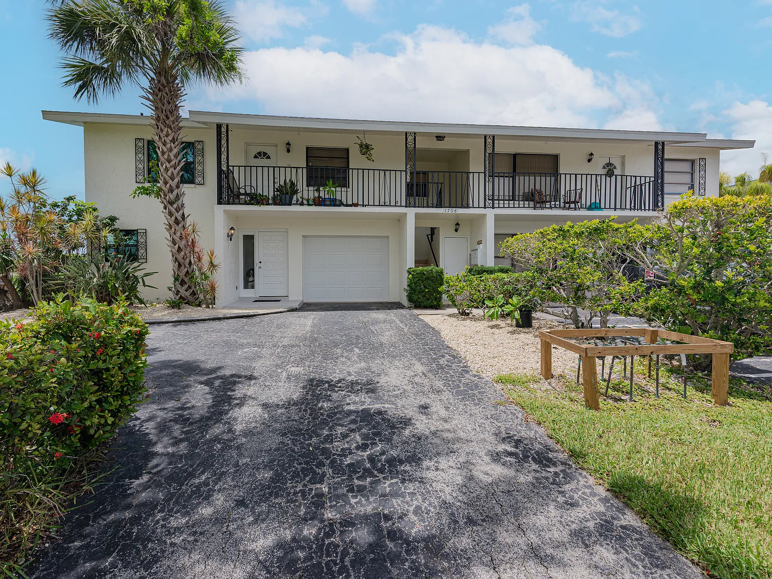 3 bed, 2.5 bath, 1788 sqft, $2,800 — Photo 2