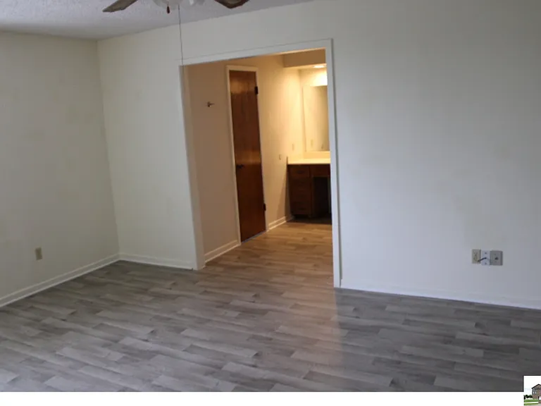 632 Manning Dr — Photo 19