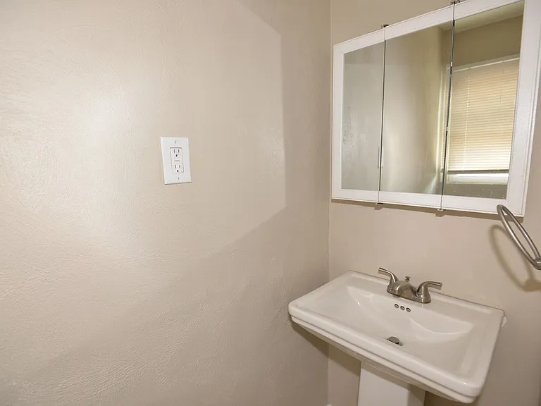 278 Appian Ave — Photo 11