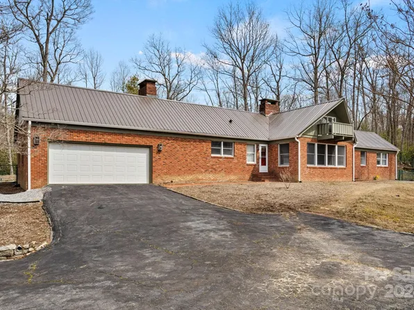 118 Underwood Dr, Hendersonville, NC 28739