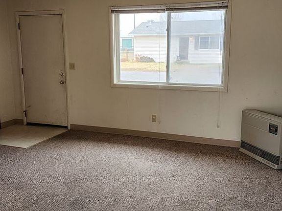4th image of 102 Lovegrove Ct #105A
