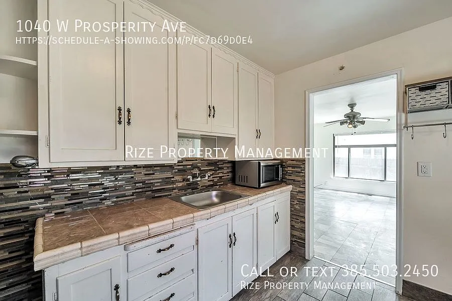 1040 W Prosperity Ave