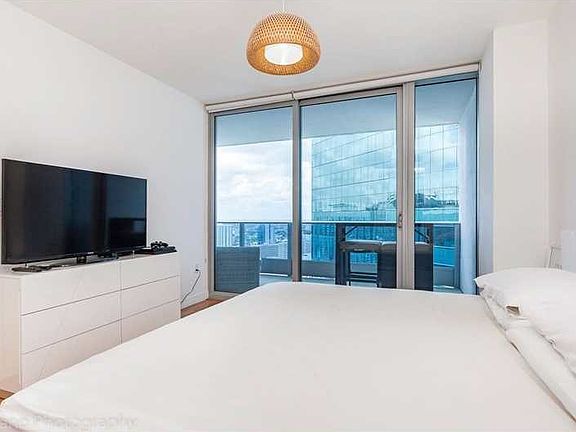 3rd image of 200 S Biscayne Blvd #4113