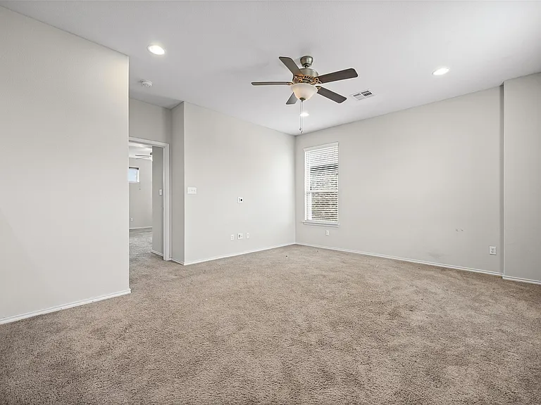 17401 Silent Harbor Loop — Photo 21